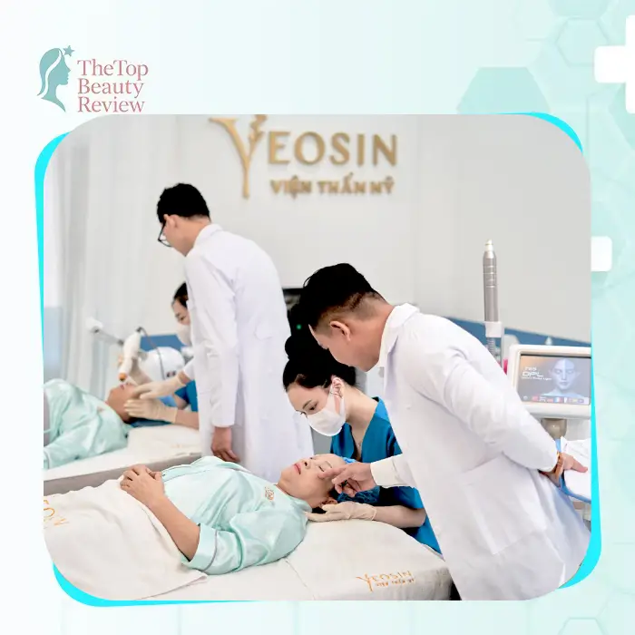 Top Reputable Eyelid Surgery Clinics in District 10 with Skilled Doctors & Safety