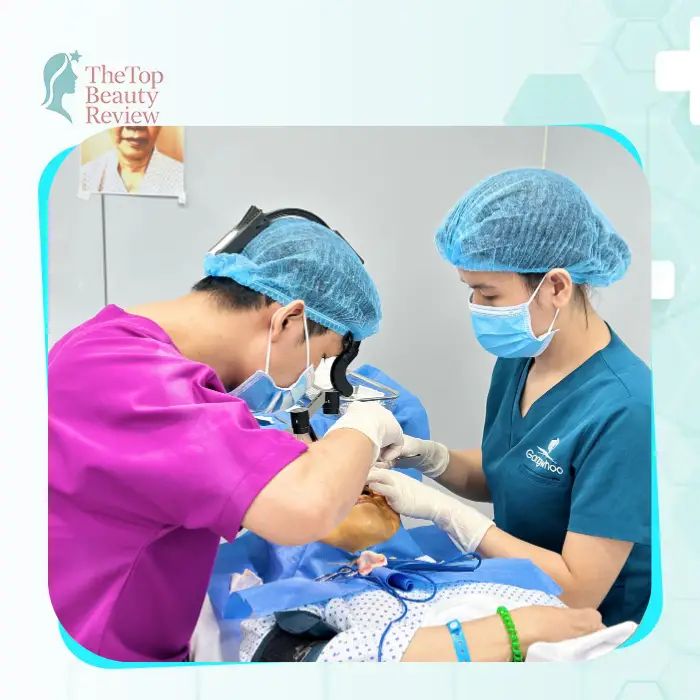 Top 7 Eyelid Surgery Clinics in District 12 with Natural Results & High Safety (2026)
