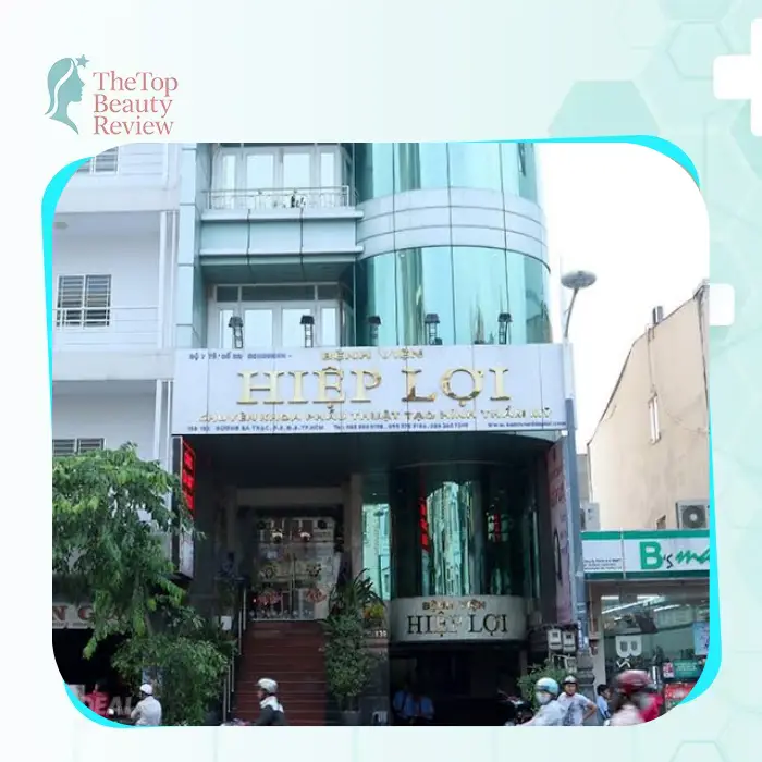 Buttock Augmentation Near District 12 – 6 Nearby Facilities to Consider